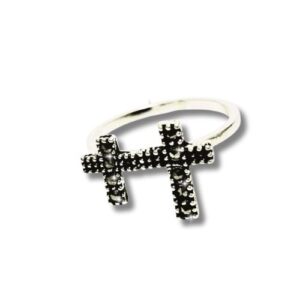 Anillo de marquesita con cruces