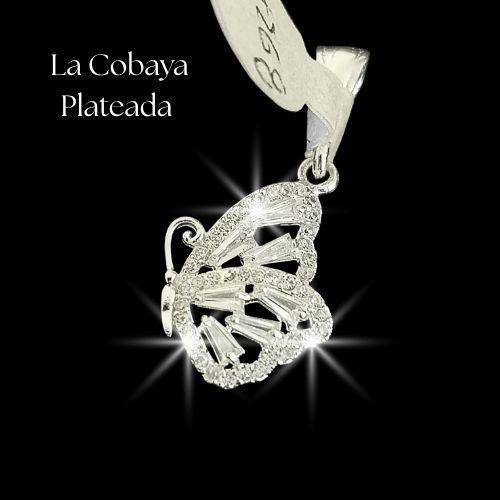 Dije de mariposa en plata con microcirconias blancas
