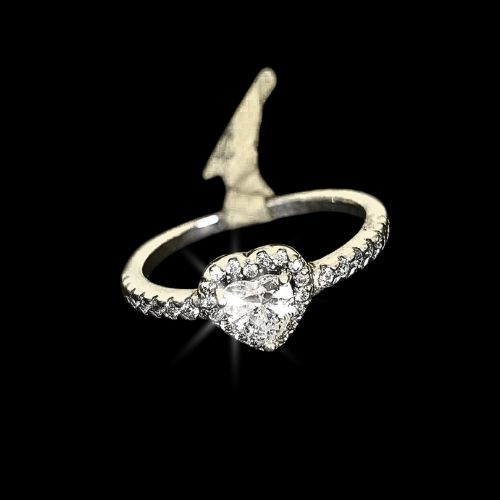 Anillo inspiración PANDORA corazón blanco