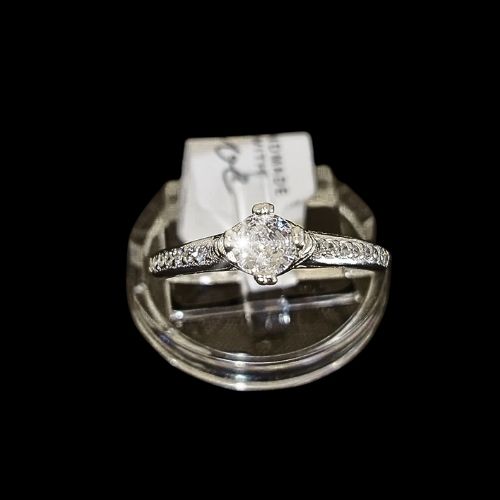 Anillo de compromiso #7