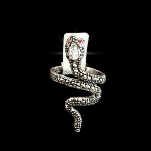 Anillo de serpiente en marquesita con circonia en la cabeza