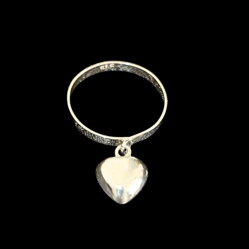 Anillo liso corazón colgante