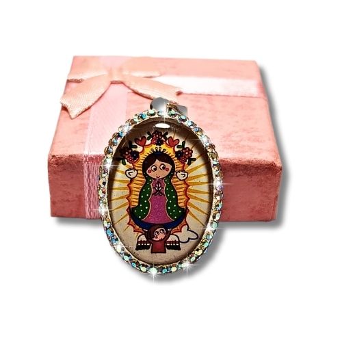 Dije encapsulado de la virgencita doble vista