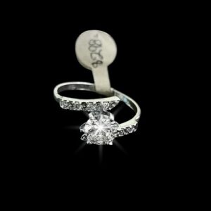 214 Anillo de compromiso con microcirconia #10