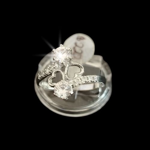 Anillo corazones con circonias blancas #9