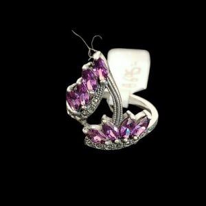 Anillo de plata con marquesita y circonias moradas #9